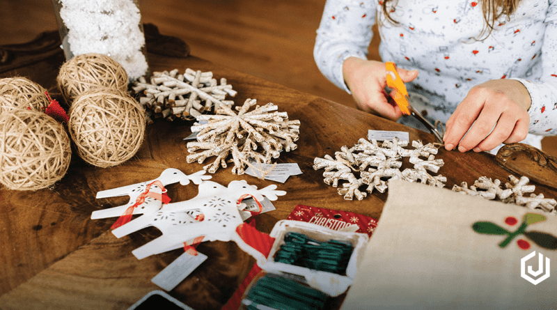 DIY là gì? Ý nghĩa, văn hóa và cách phân biệt handmade, homemade và DIY Handmade